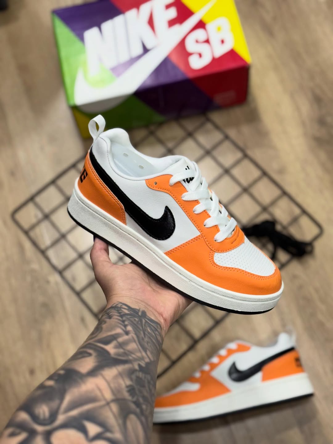 NK SB DUNK TWIST ORANGE