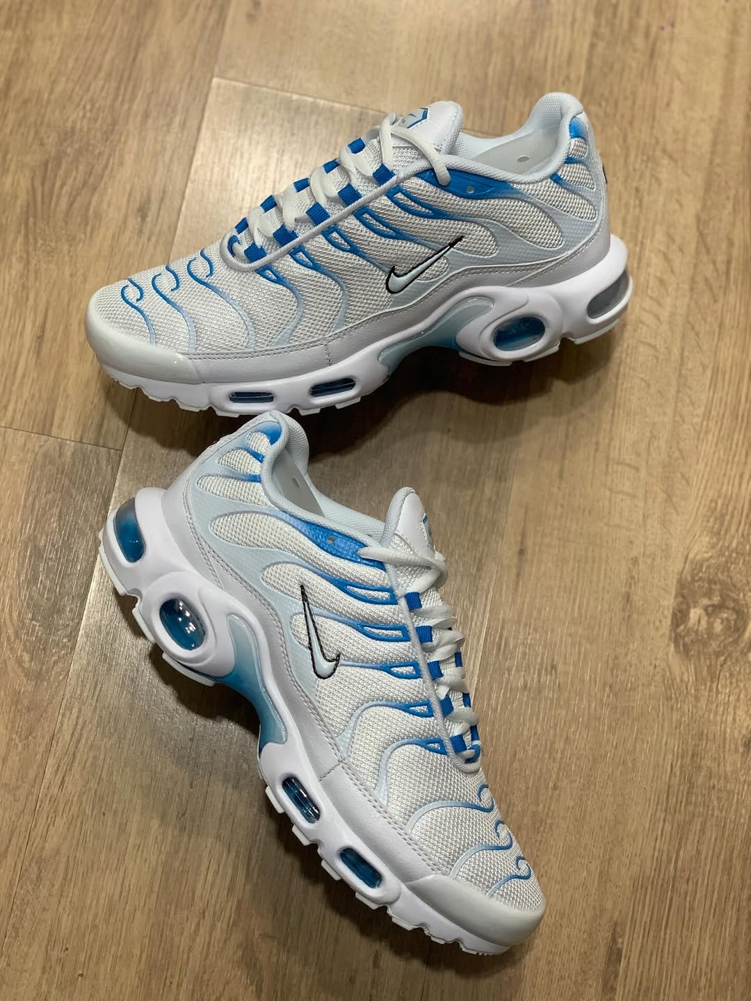 NIKE AIR MAX REFLECTIVE PLATINUM BLUE WHITE