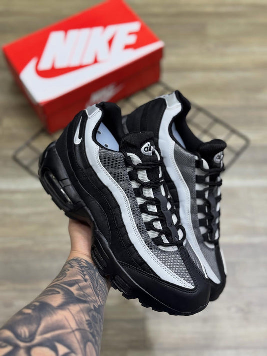 NK AIR MAX 95 GREY GADRIENT FUSION
