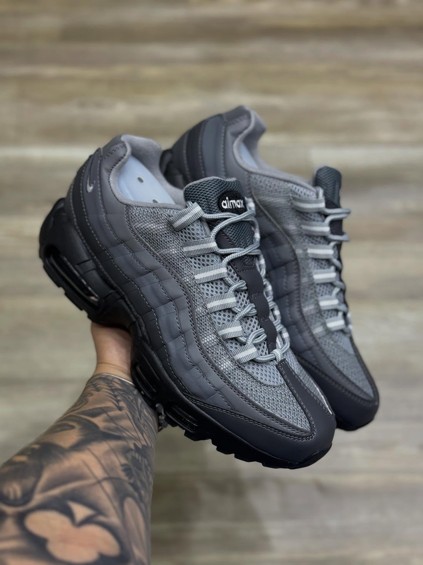 NK  MAX 95 SMOKE GREY