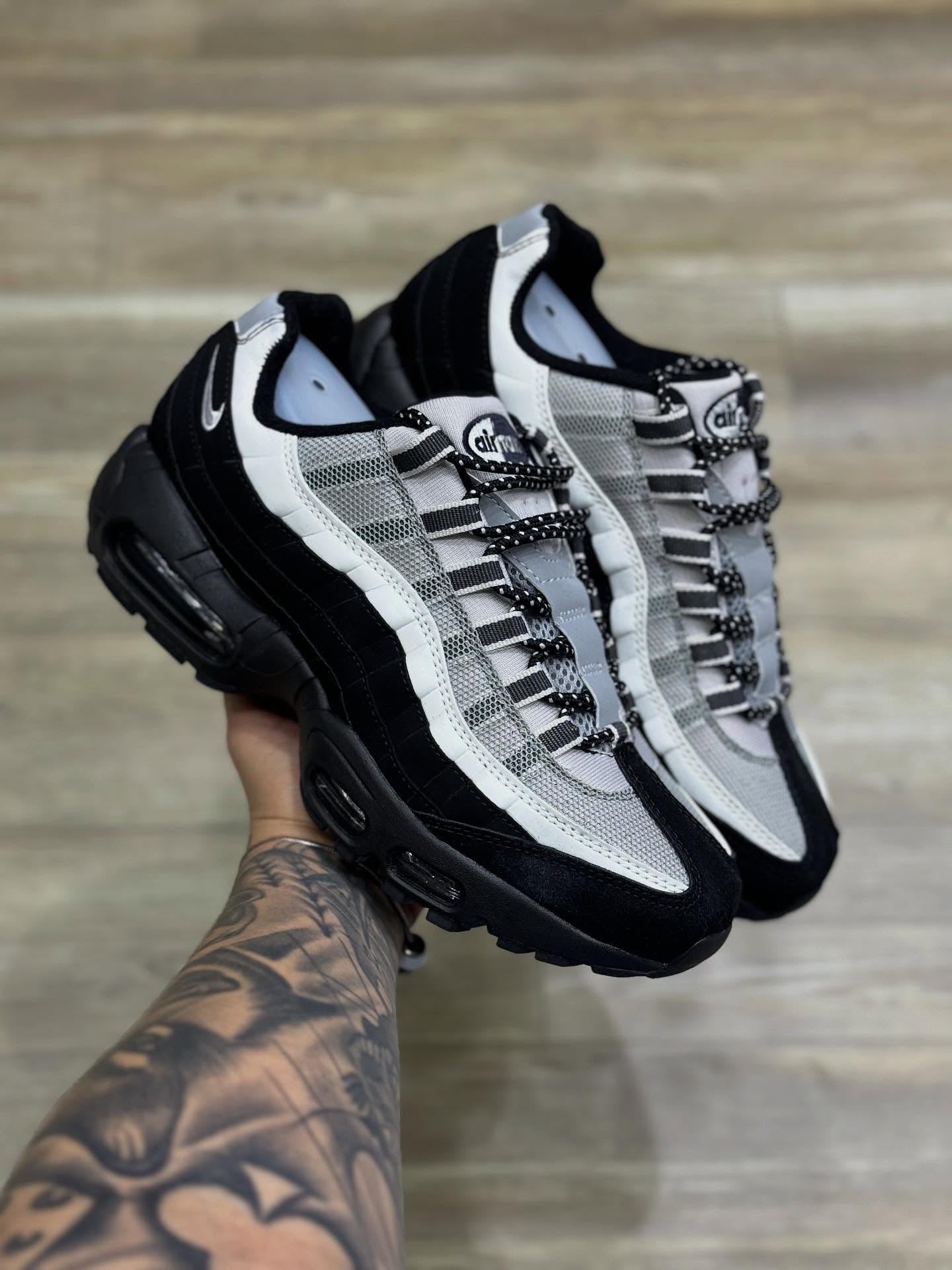 NK AIR MAX 95 WALK BUNNY