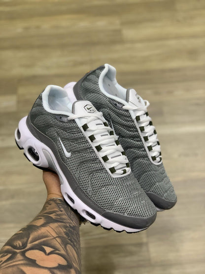 NK TN FLAT PEWTER - IMPORTADO