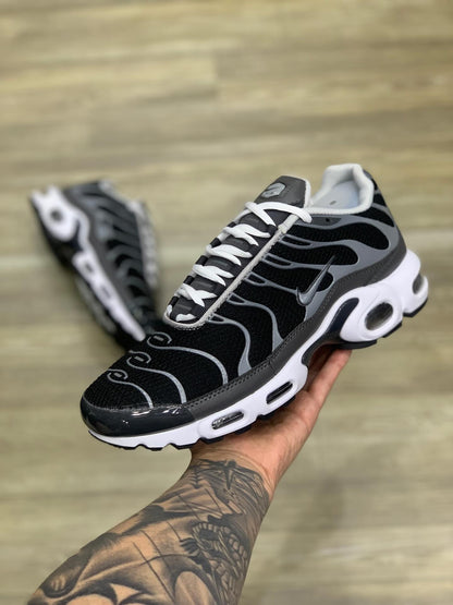 NK TN PLUS GREYSCALE