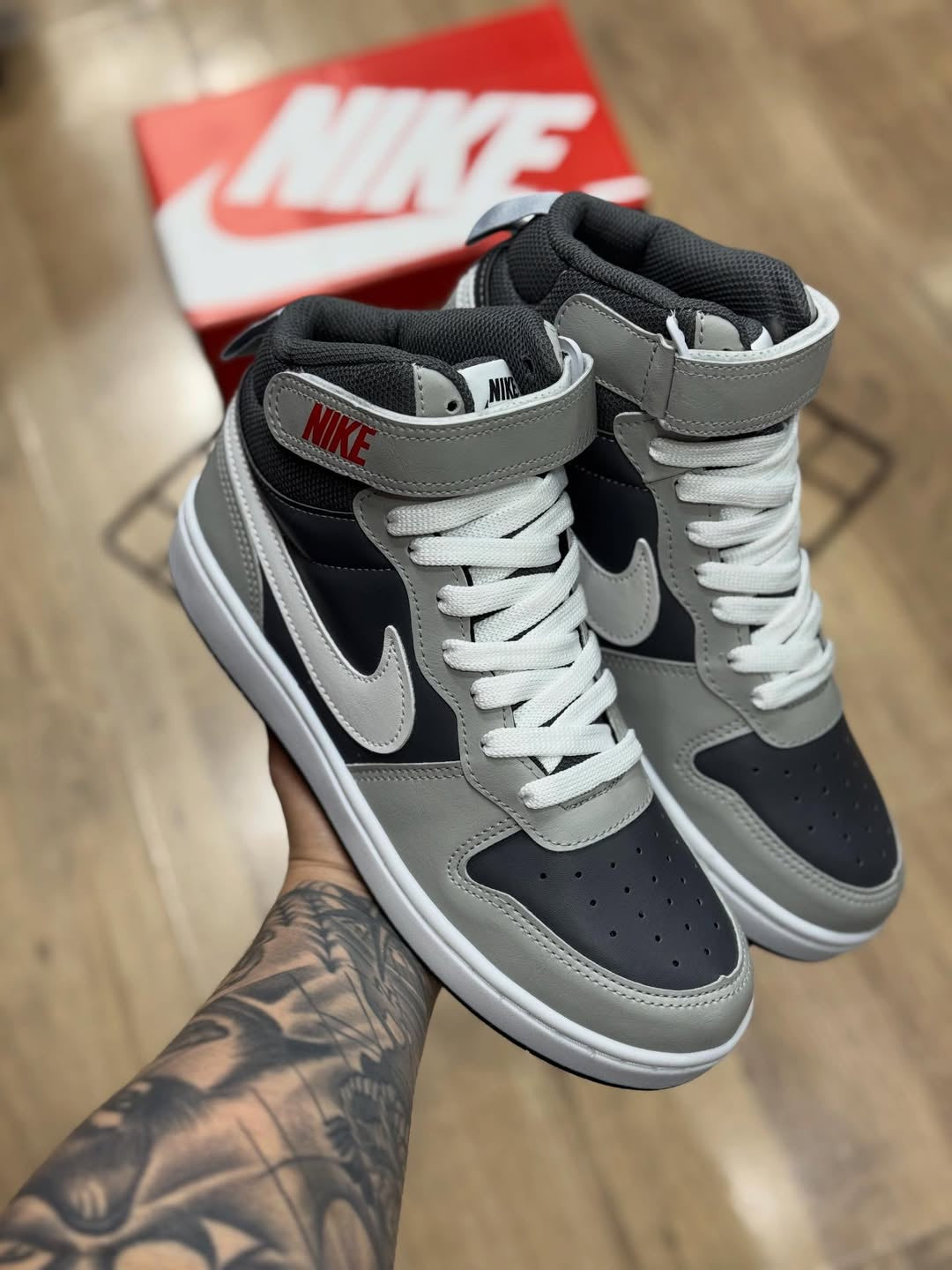 NK Court Borough Cinza