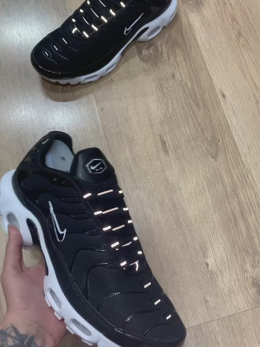 NK AIR MAX TN ALL BLACK - IMPORTADO